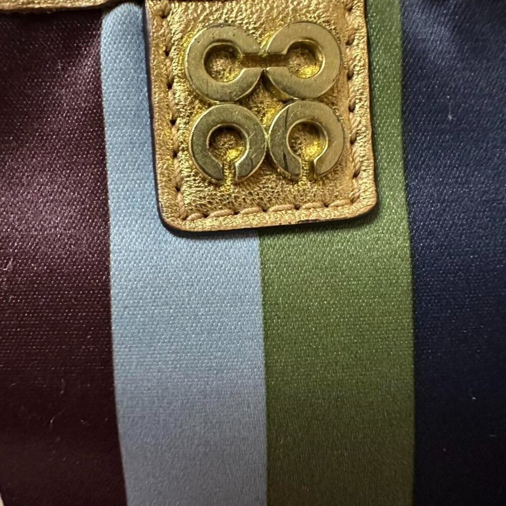 Vintage Coach Legacy Wristlet with gold trim. - Picture 6 of 8